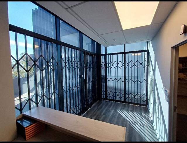 INDUSTRIAL PROPERTY TO RENT IN LOUWLARDIA